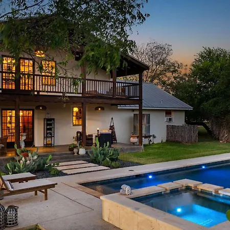 Rockhouse At Ololo Hot Tub Pool Sleeps 12 Vila